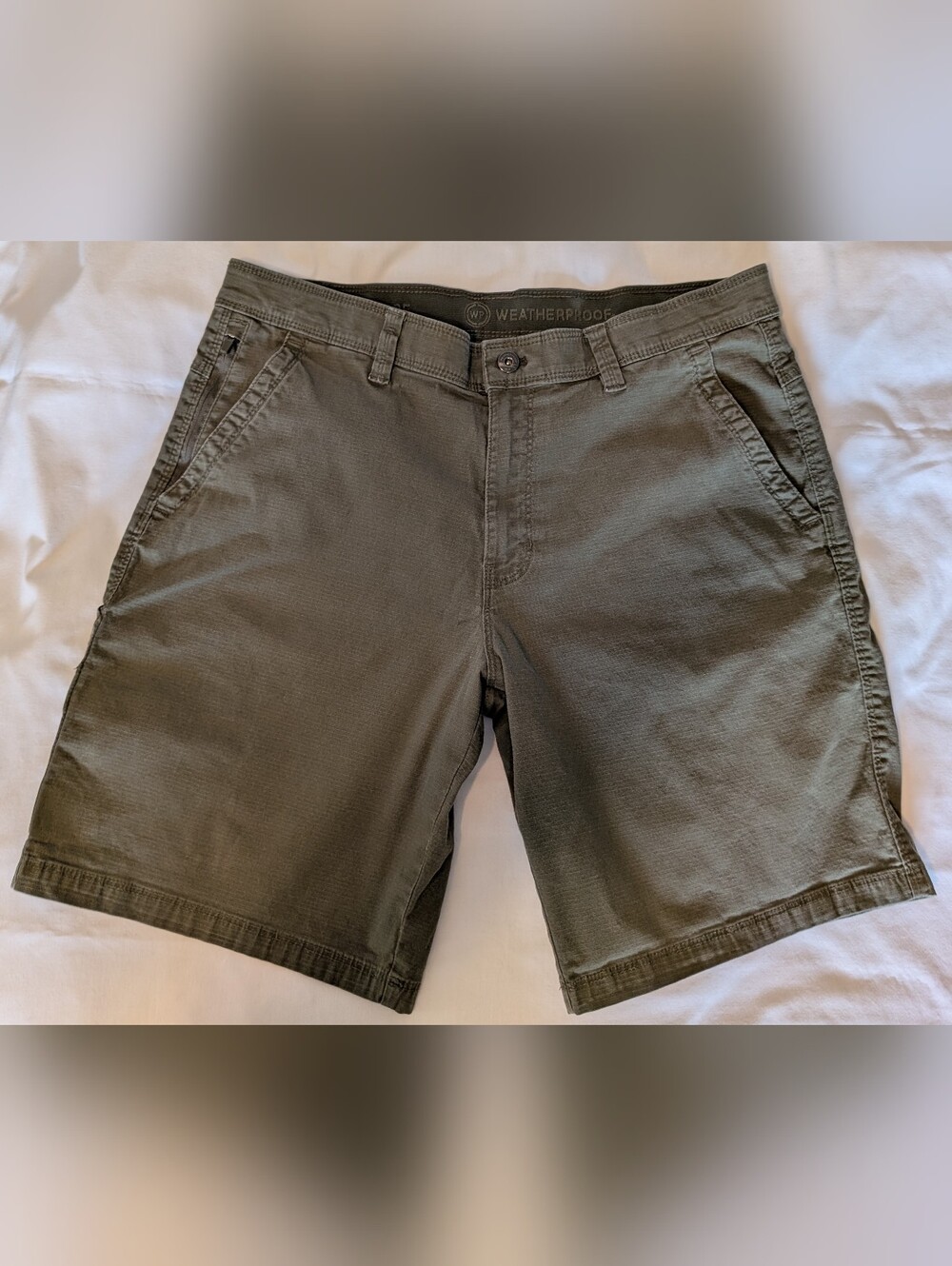 ••"Weatherproof"Flat-front Soft Olive Trail Utility Cotton Shorts 36Wx10" Inseam